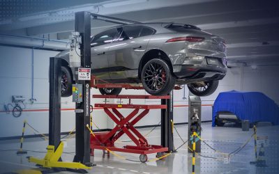 Elevador automotivo para carros elétricos: prepare sua oficina agora